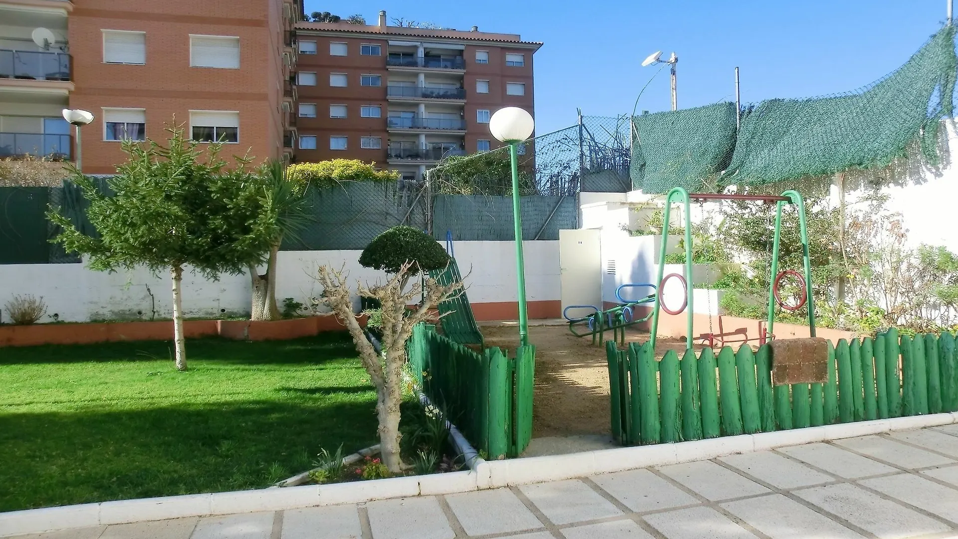 Apartment Paradis Park Льорет-де-Мар 0*,