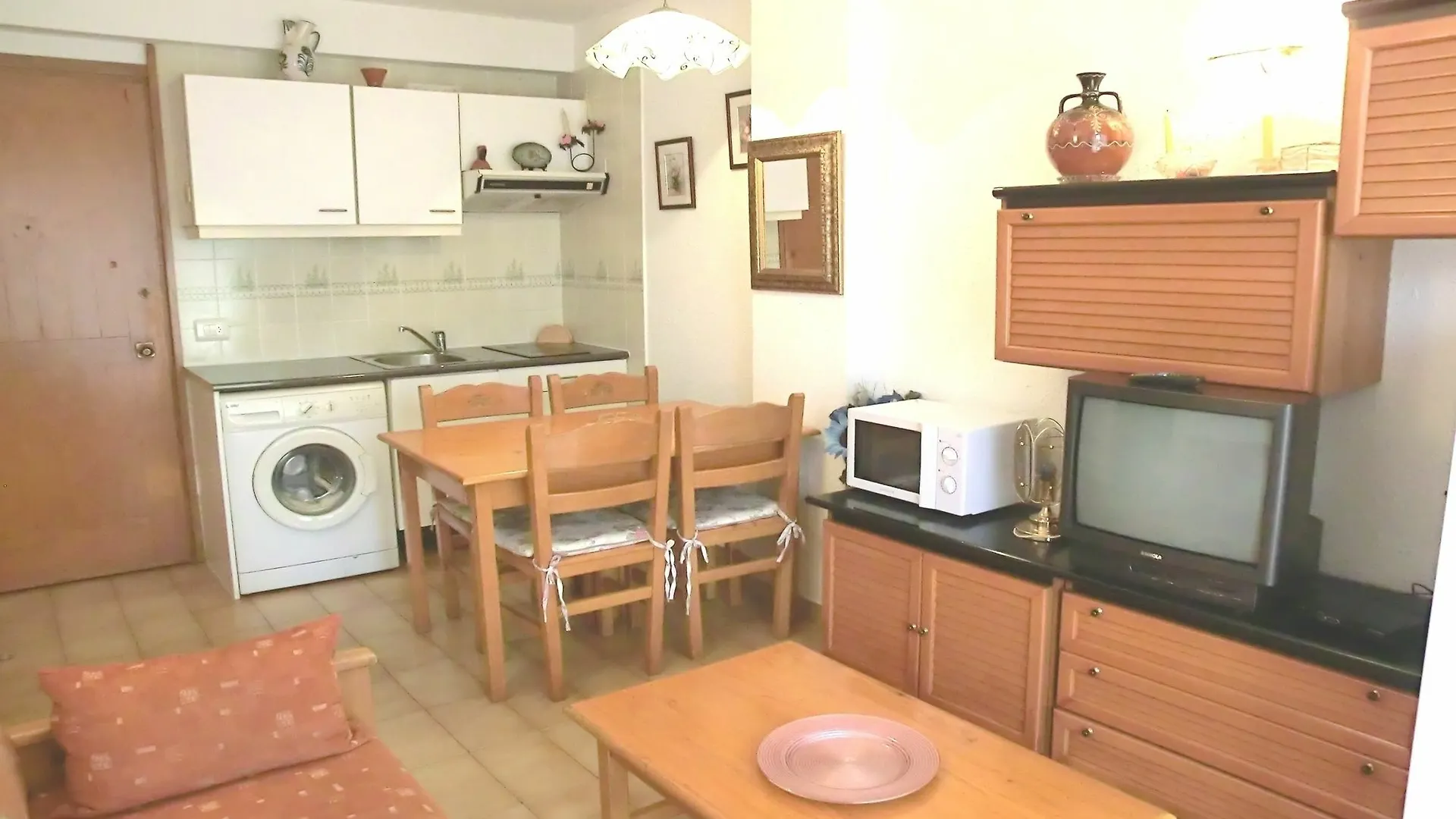 Apartment Paradis Park Льорет-де-Мар 0*,  Испания